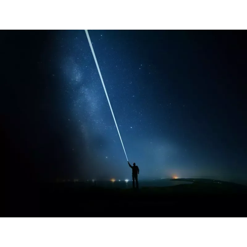Rankinis žibintuvėlis Led Lenser 502987, kompaktiškas aliuminio korpusas, 1000 lm, 4800 mAh įkraunama ličio jonų baterija, IP68, 8000 K, 176 mm, 41 g