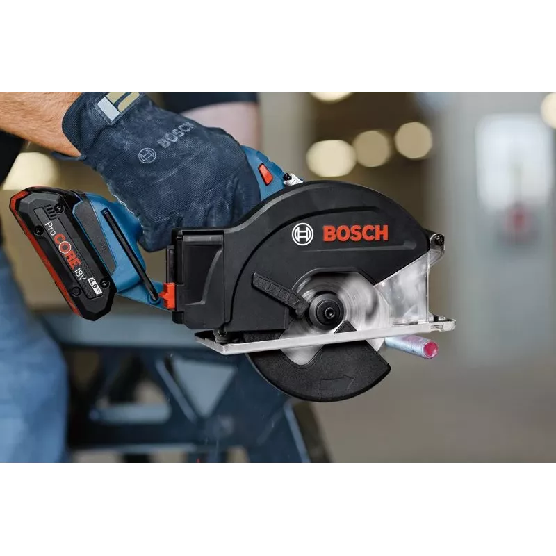 “Bosch Combi-kit 4 įrankiai 18V baterija”