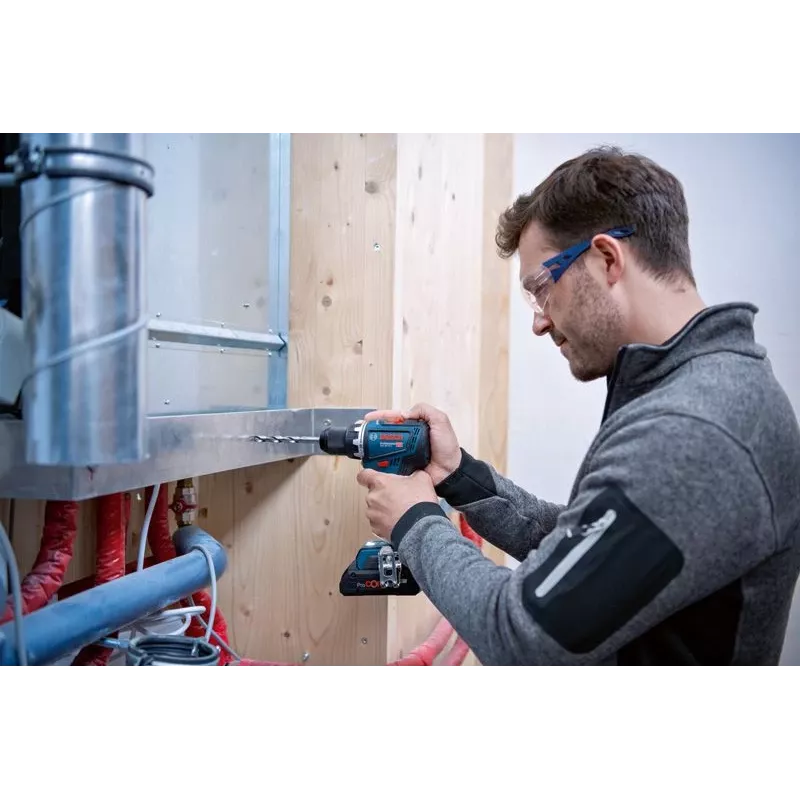 “Bosch Combi-kit 4 įrankiai 18V baterija”