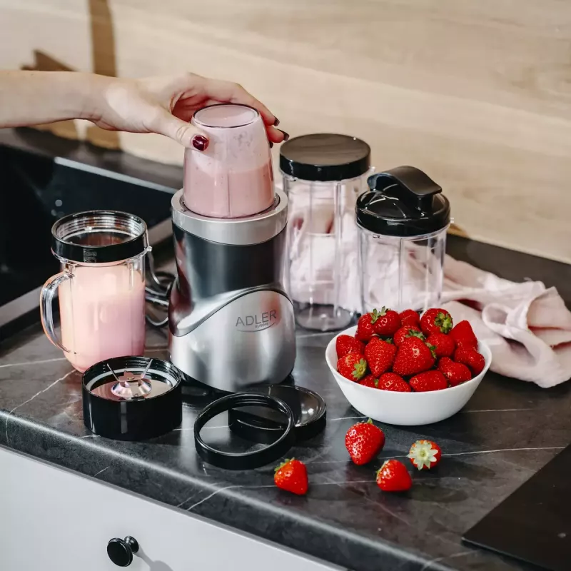 Stalinis trintuvas Adler AD 4084 Smoothie rinkinys – 500 W (maks. 1200 W), 0,7 L stiklinis indas, nuimamas dubuo, juoda