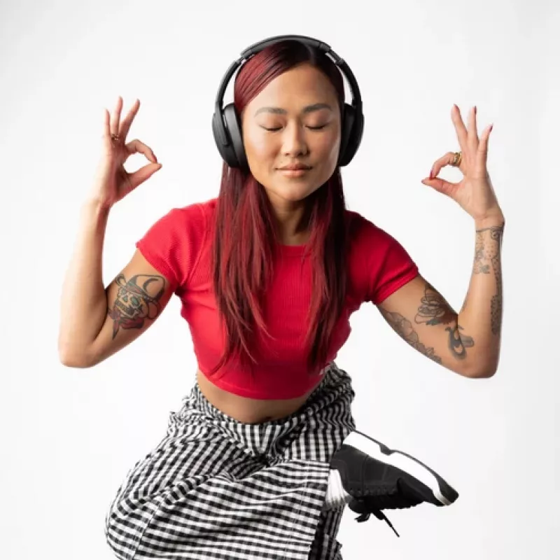 Ausinės Skullcandy Crusher Evo — belaidės ir laidinės antausinės ausinės, Bluetooth 5.0, 40 val. baterija, USB-C, 3,5 mm, sulankstomos, juodos