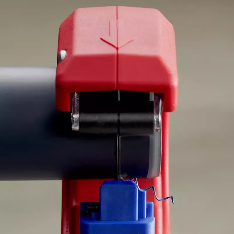 Vamzdžių pjoviklis Knipex 90 23 01 BK plieninė geležtė plastikinė rankena 165 mm