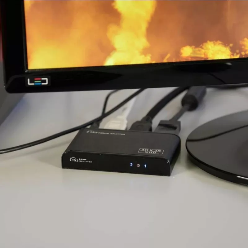 Techly IDATA HDMI2-4K2 vaizdo skirstytuvas HDMI 2x HDMI