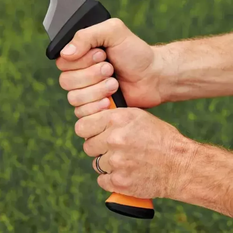 Sodo mačetė „Fiskars 1051236“ iš nerūdijančio plieno, oranžinė rankena