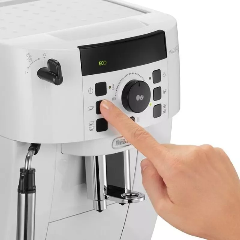 Kombinuotas espreso aparatas De’Longhi Magnifica S ECAM 21.117.B 1.8 L vandens bakelis, 250 g pupelių talpykla, 15 barų