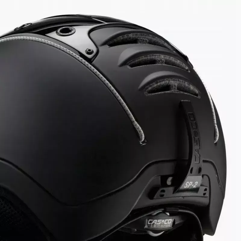 Slidinėjimo šalmas Casco SP-2 Carbonic Visor, dydis M (55–57 cm), juodas