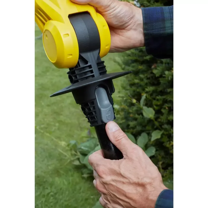 Akumuliatorinė gyvatvorių žirklė STANLEY FATMAX SFMCPH845M1-QW — 45 cm dviguba geležtė, 18 V Li‑Ion, 4,1 kg
