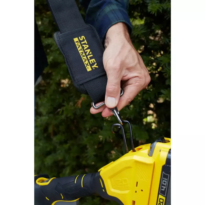 Akumuliatorinė gyvatvorių žirklė STANLEY FATMAX SFMCPH845M1-QW — 45 cm dviguba geležtė, 18 V Li‑Ion, 4,1 kg