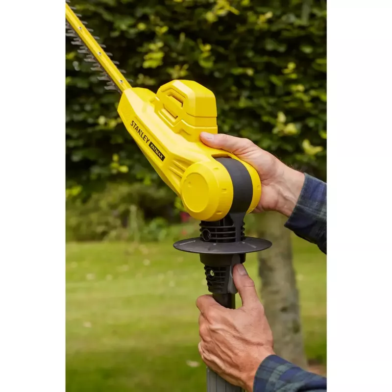 Akumuliatorinė gyvatvorių žirklė STANLEY FATMAX SFMCPH845M1-QW — 45 cm dviguba geležtė, 18 V Li‑Ion, 4,1 kg
