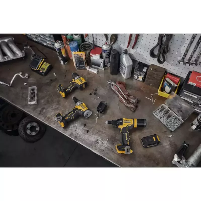 Akumuliatorinė kniedžių sklendė DeWalt DCF414NT-XJ — baterijomis maitinamas kniedijimo įrankis, nešiojamas