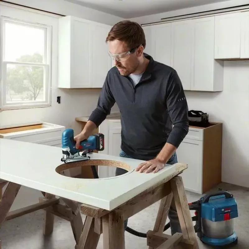 Bosch GST 185-LI elektrinis siaurapjūklis 3500 spm 1.9 kg
