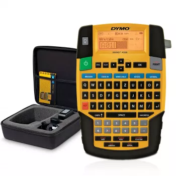 DYMO RHINO 4200 pramoninio etikečių spausdintuvo rinkinys dėkle | QWERTZ klaviatūra ir laiką taupantys spartieji klavišai | Patvarus etikečių spausdintuvas darbo vietoms ir intensyviam ženklinimo darbams