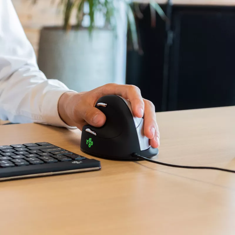 R-Go Tools Ergonominė pelė R-Go HE Break su pertraukų programine įranga, vidutinė (plaštakos dydis 165-185 mm), kairiarankiams, laidinė, juoda