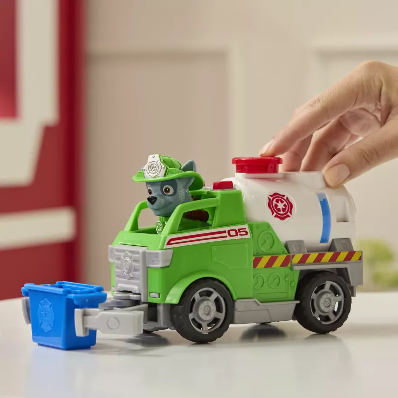 PAW Patrol gaisrinė gelbėtoja: Rocky gelbėjimo gaisrinė autocisterna su veiksmo figūrėle, griebimo žnyplėmis ir žaisliniu sunkvežimiu, vaikiški žaislai berniukams ir mergaitėms nuo 3 metų