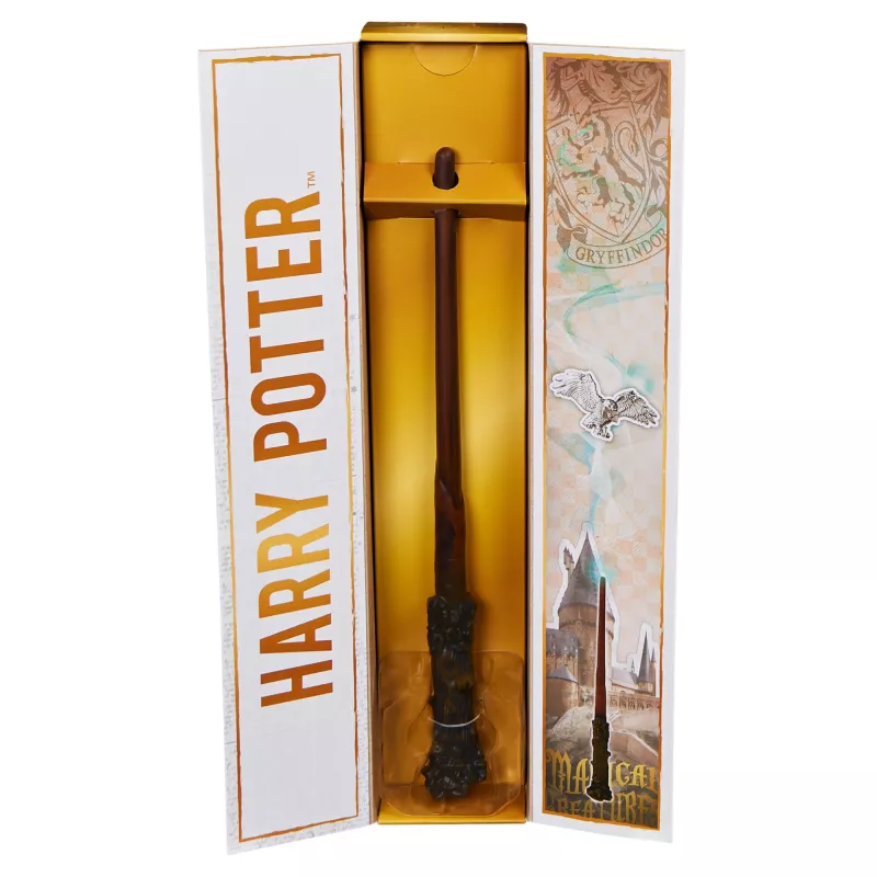 Wizarding World Haris Poteris, 12 colių stebuklingas kolekcinis Hario Poterio lazdelė su stovu ir lieto metalo ženkliuku, Magiškos būtybės, kostiumų aksesuaras
