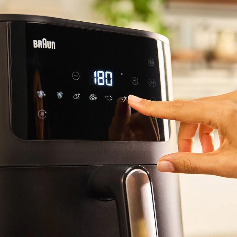 Karšto oro gruzdintuvė Braun Household MultiFry 5 HF5030 — 1700 W, 6,0 l krepšys, juoda/sidabrinė