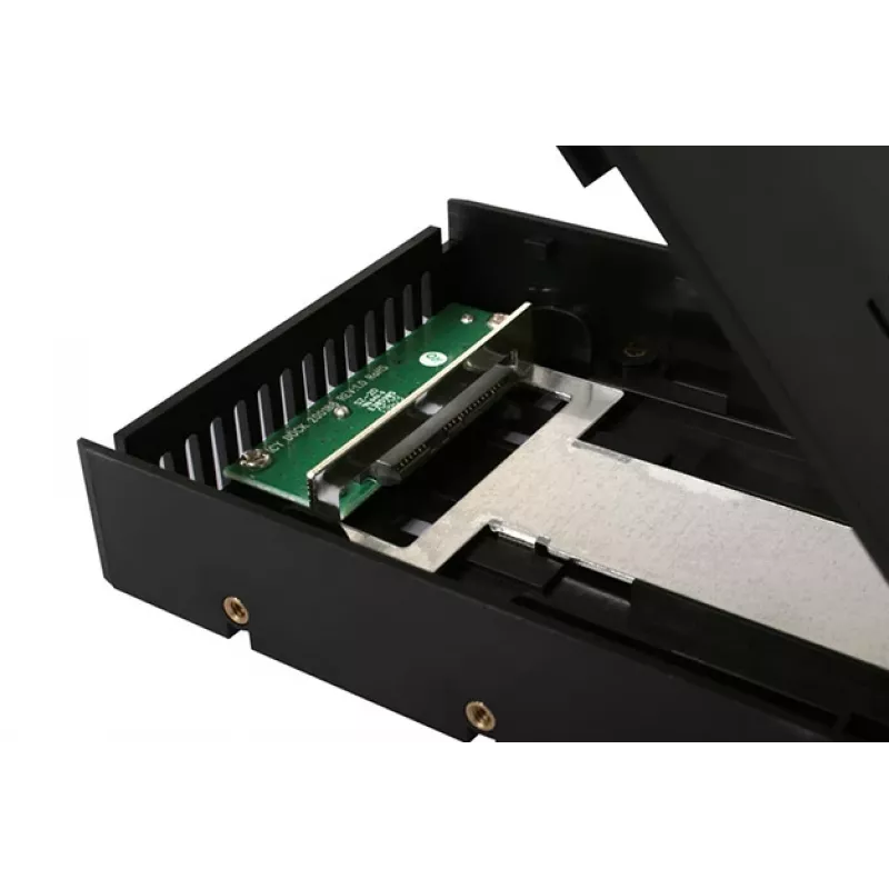 ICYDOCK EZConvert lengvas 2,5 col. į 3,5 col. SATA SSD/HDD keitiklis/tvirtinimo rinkinys – 1 versija