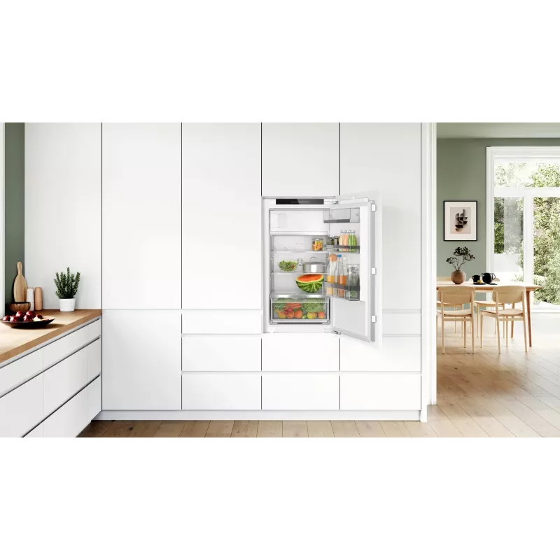 Bosch Serie 6 KIL32ADD1 kombinuotas šaldytuvas Įmontuojamas 147 L