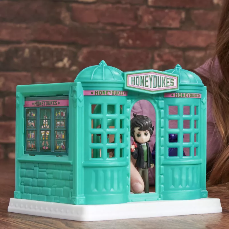 Wizarding World Harry Potter, Magical Minis Honeydukes Sweet Shop su 2 išskirtinėmis figūrėlėmis ir 5 priedais, vaikų žaislai nuo 6 metų