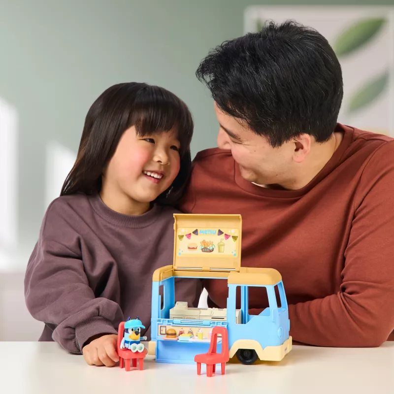 Žaislų rinkinys TMTOYS Moose Toys MS18919 — Bluey kavinės žaidimų rinkinys, plastikinis, įvairiaspalvis, nuo 3 metų