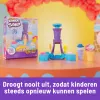 Kinetic Sand, minkštų ledų stotelė, Velykų krepšelio priedai, 14oz formuojamo žaidimų smėlio (3 spalvos), 2 ledų kaušeliai ir 2 įrankiai