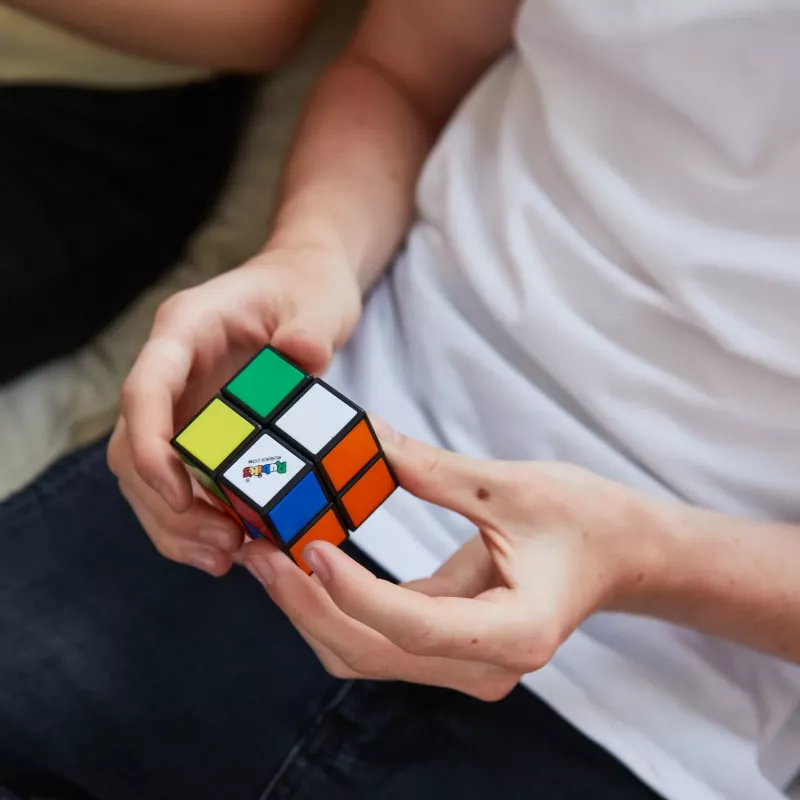 Rubik’s Mini 2x2, 2x2 klasikinė spalvų derinimo dėlionė, kišeninio dydžio smegenis lavinantis žaislas, pakuotė gali skirtis