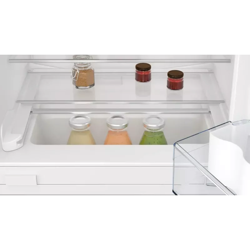 Po stalviršiu montuojamas šaldytuvas NEFF KU2222FD0 110 L (šaldytuvas 93 L / šaldiklis 17 L) baltas, dešininis vyris
