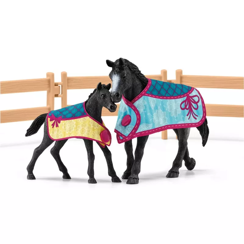schleich HORSE CLUB Arklidė su kumele ir kumeliuku, Arklių tvartas, Žirgai, 5 m., Įvairiaspalvis, Plastikas