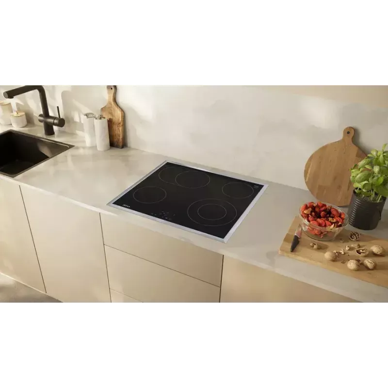 NEFF BX46PB virimo prietaisų rinkinys — zoninė indukcinė kaitlentė (4 zonos) ir elektrinė orkaitė, 71 L, stiklo keramika, juoda