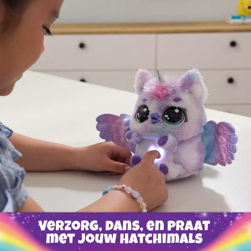 Hatchimals Alive Mystery Hatch Pufficorn Spinmaster AA Battery Pink White