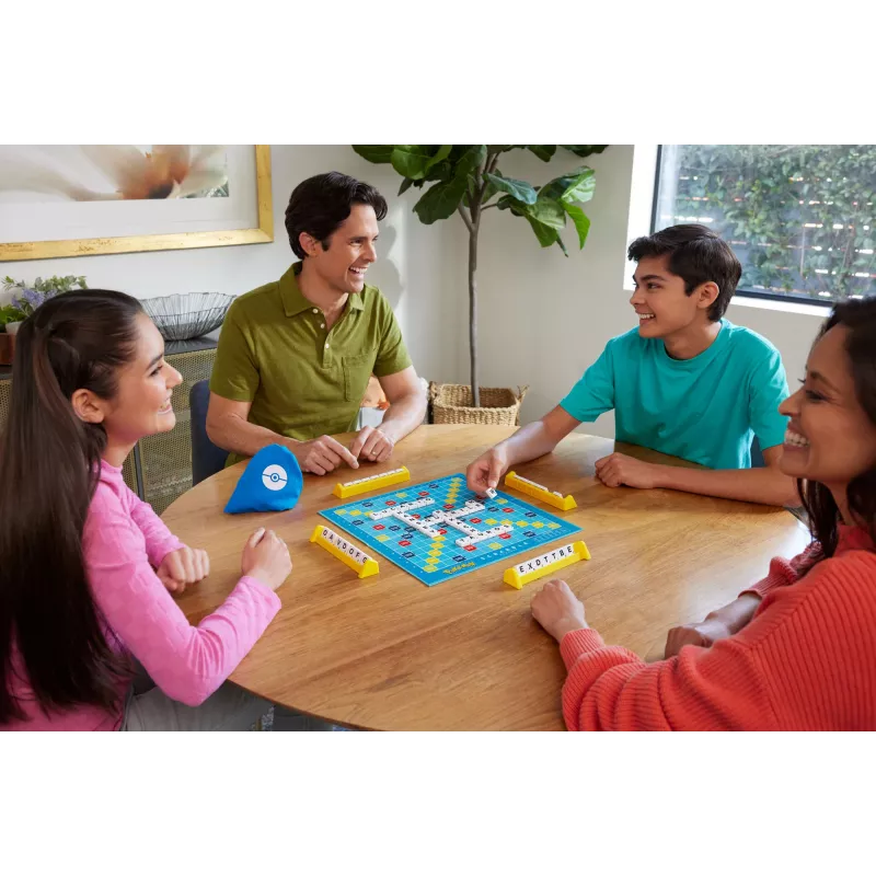 Games Scrabble Pokémon stalo žaidimas, klasikinis šeimos žodžių žaidimas dviem žaidimo būdais 2–4 žaidėjams, vokiška versija