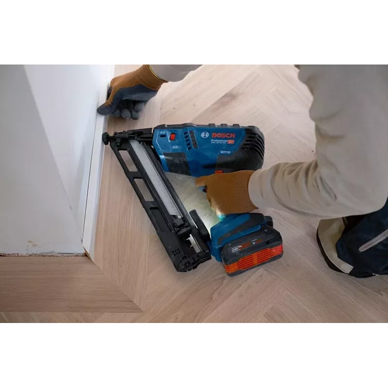 Akumuliatorinis medienos vinių kalimo įrankis Bosch GNH 18V-64 MD Professional solo