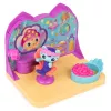 Deluxe kambario žaidimų rinkinys Spin Master Gabby's Dollhouse — Sveikatingumo kambarys su mangutos žaidimo figūrėle