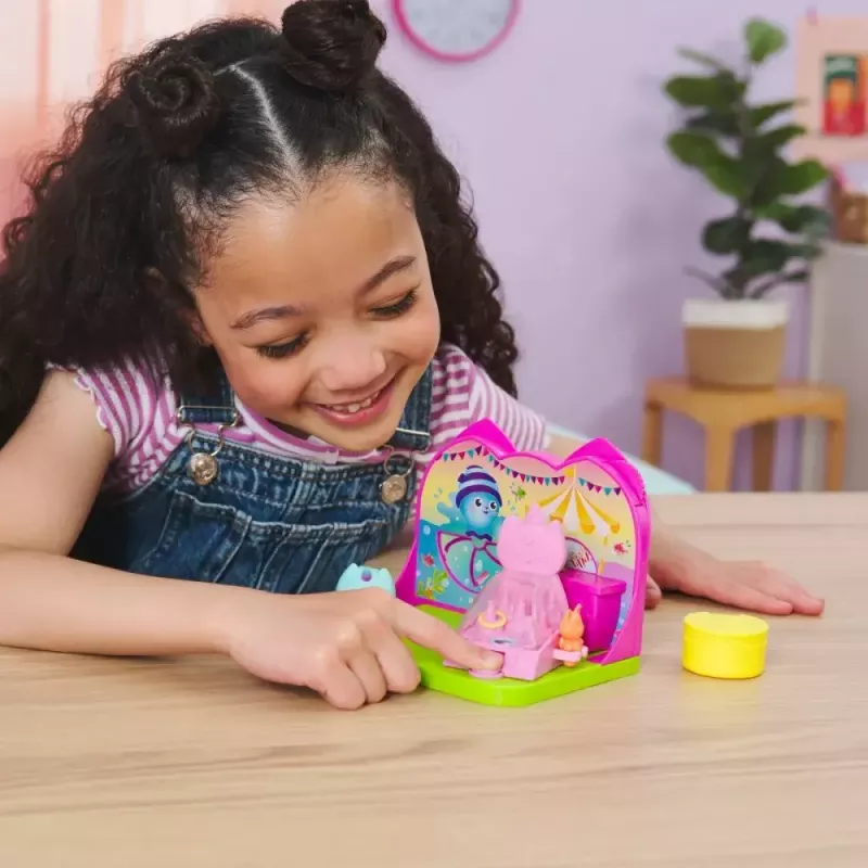 Figūrėlių rinkinys Spin Master Gabby's Dollhouse karnavalo kambarys – kolekcionuojamų žaidimo figūrėlių rinkinys