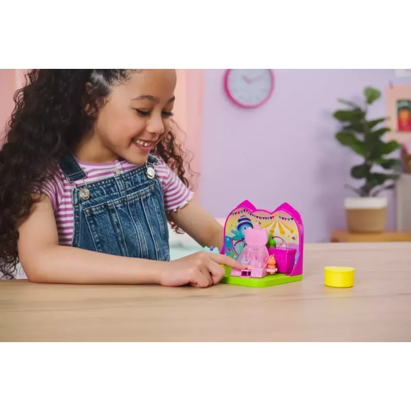 Figūrėlių rinkinys Spin Master Gabby's Dollhouse karnavalo kambarys – kolekcionuojamų žaidimo figūrėlių rinkinys