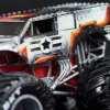 Monster Jam, Marvel oficialus Iron Man Vs. War Machine metaliniai monstrų sunkvežimiai, 1:64 mastelio, vaikiški žaislai berniukams ir mergaitėms nuo 3 metų