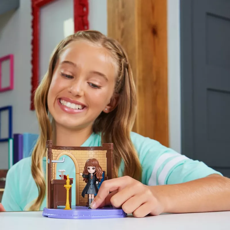 Wizarding World Harry Potter, Magical Minis Kerų klasė su išskirtine Hermione Granger figūrėle ir priedais, vaikų žaislai nuo 5 metų