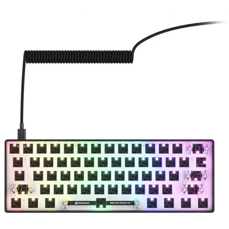 Mechaninė kompaktiška 60% klaviatūra Sharkoon SKILLER SGK50 S4 — laidinė USB, QWERTY vokiškas išdėstymas, RGB apšvietimas, 1,5 m laidas, juoda