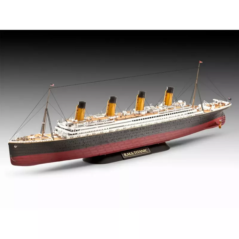 Laivo mastelio modelis REVELL RMS Titanic 1:700 / 1:1200 – plastikinio modelio rinkinys (MPN 05727)