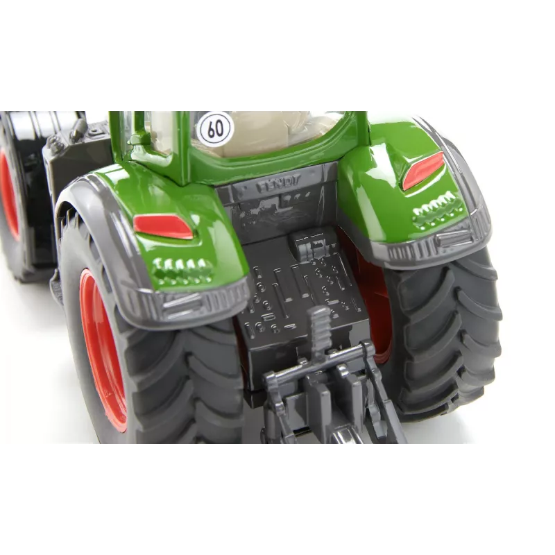 Traktoriaus modelis Siku Fendt 728 Vario 1:32 Plotis 180 mm Gylis 86 mm Aukštis 116 mm