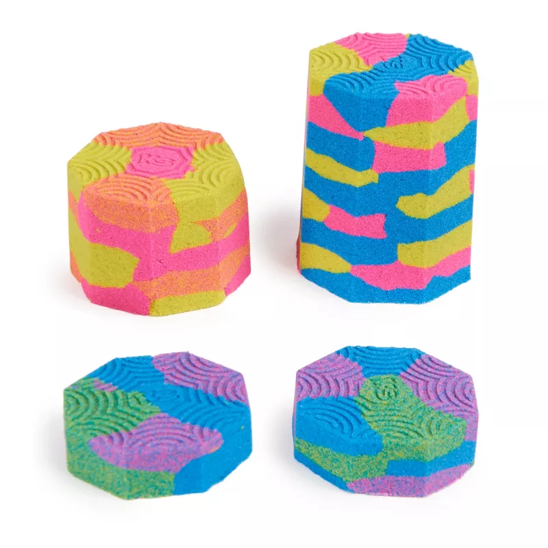 Kinetic Sand, Squish N’ Create žaidimų rinkinys, Velykų krepšelio priedai, apima 13,5oz (3 spalvų) formuojamo žaidimų smėlio, 5 įrankius, sensorinius žaislus vaikams nuo 3 metų