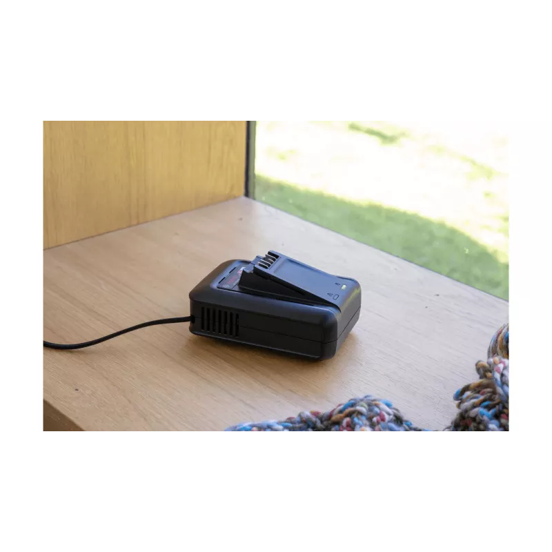 Bosch 1 600 A03 1X0 akumuliatoriaus įkroviklis