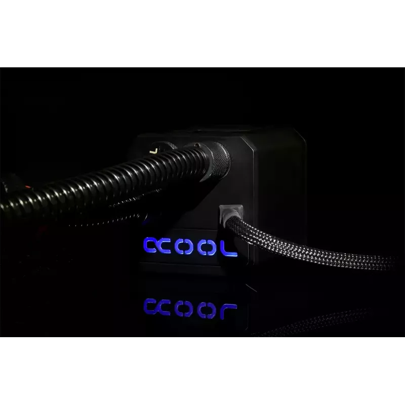 All-in-one skysčio aušinimo sistema Alphacool Eisbaer 360 CPU