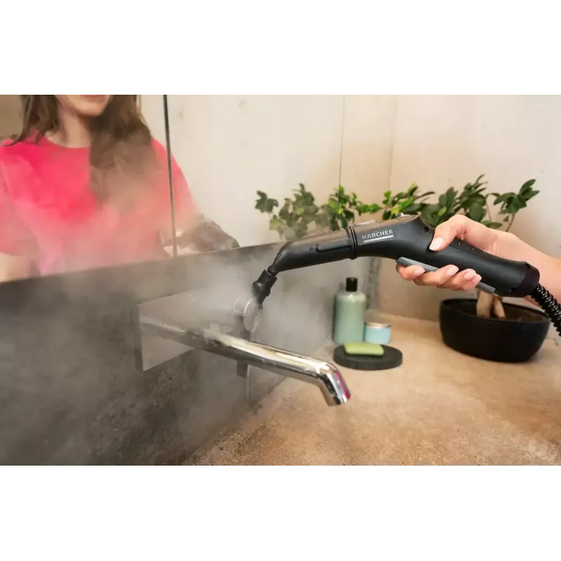 Garo valytuvas Karcher SC 4 Deluxe su 1,5 L vandens baku ir 1500 W galia