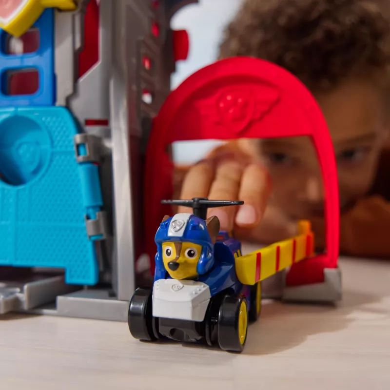 PAW Patrol : Air Rescue, Pup Squad Adventure Bay Airport Playset, su Chase žaisliniu automobiliu ir transporto priemonių paleidikliu, žaislai berniukams ir mergaitėms nuo 3 metų