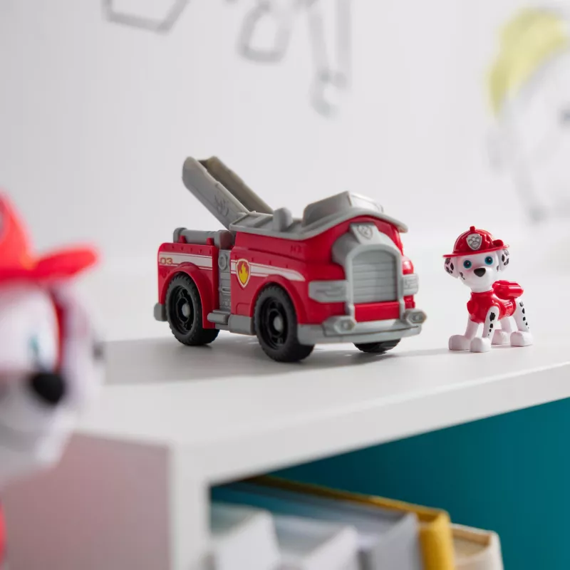 PAW Patrol , Marshallo gaisrinė mašina, žaislinė transporto priemonė su kolekcionuojama veiksmo figūrėle, tvarūs vaikiški žaislai berniukams ir mergaitėms nuo 3 metų