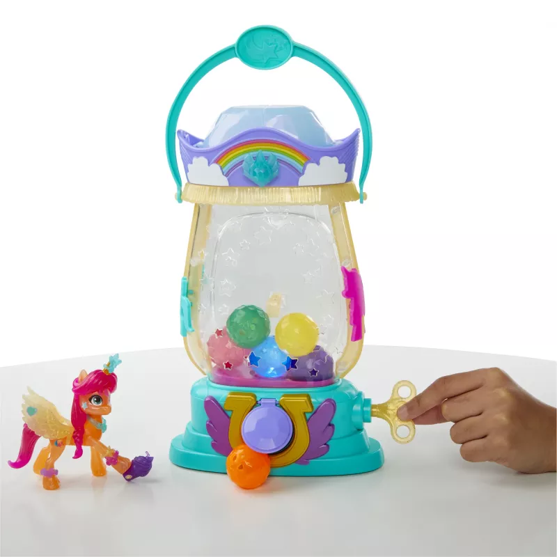 My Little Pony : Naujos kartos filmas „Sparkle Reveal“ žibintas Sunny Starscout – šviečiantis žaislas su 25 detalėmis, staigmenomis