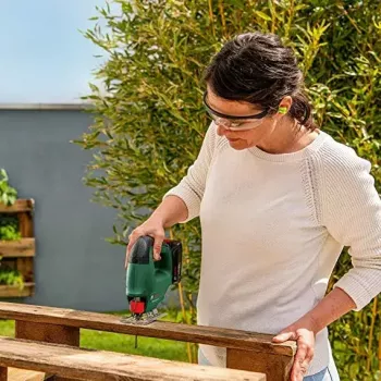 Bosch EasySaw 18V-70 elektrinis siaurapjūklis 2600 spm 1,3 kg