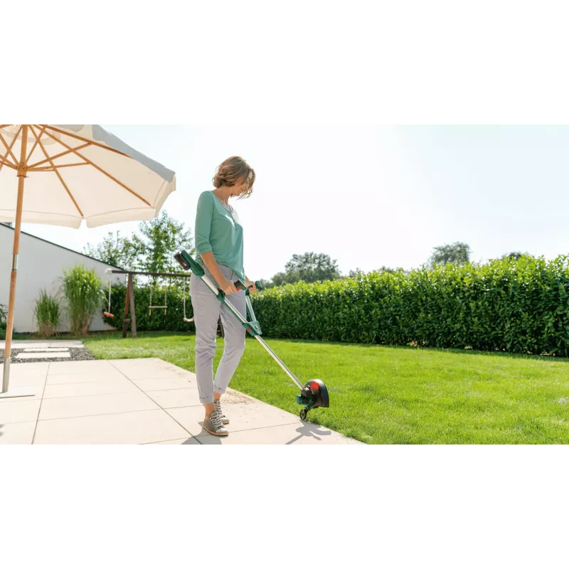 Bosch UniversalGrassCut 18V-26 26 cm Akumuliatorinis Juoda, Žalia
