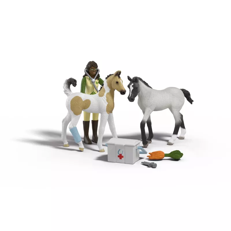 Žaislų rinkinys Schleich Sarah's First Aid Kit figūrėlė — Schleich 42777